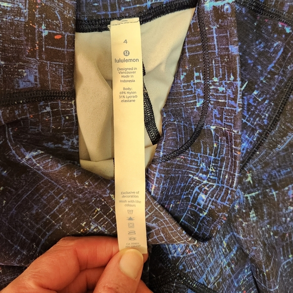 Lululemon Athletica Yoga Pants - Blue City Map - Picture 6 of 8